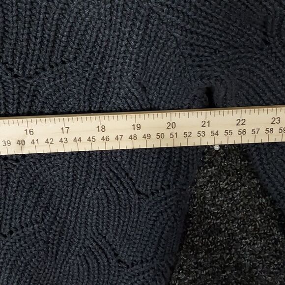 Old Navy Gray Sweater Women's Button Front Size Small - Picture 8 of 10